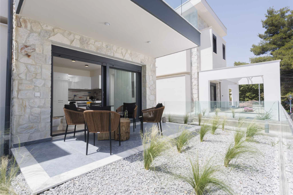White Sand balcony with green grass